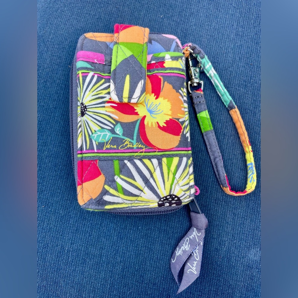 Vera Bradley Carry It All Wristlet (Zip Around Wallet) in Jazzy Blooms